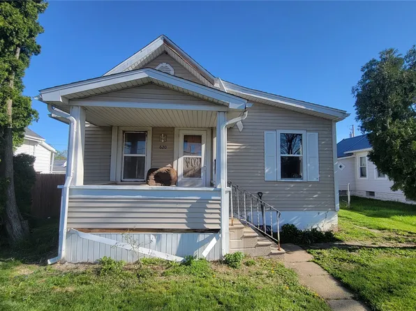 620 22nd Ave SW, Cedar Rapids, IA 52404