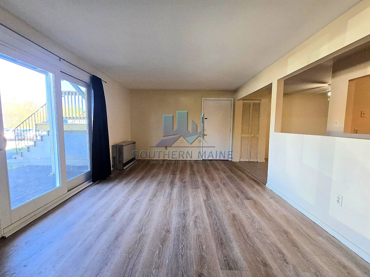 Building Photo - 576 Riverside Dr #15