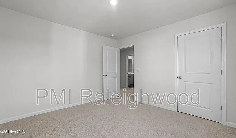 286 Palm Dr — Photo 21