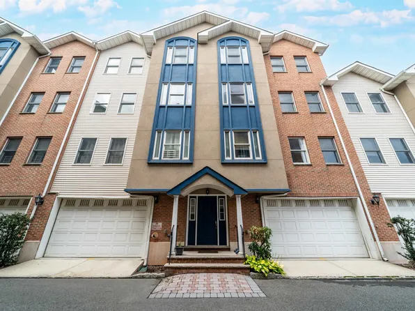 620 38th St Ste 903, Union City, NJ 07087