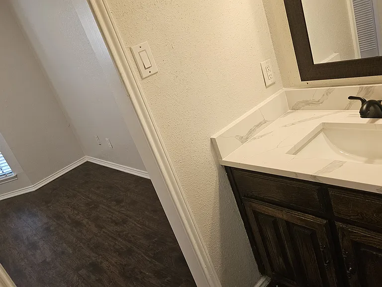 2821 Shady Grove Dr — Photo 6