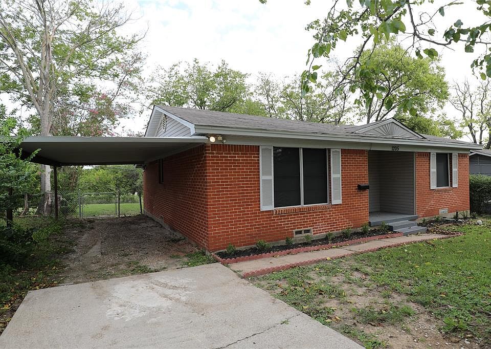 1st image of 1205 Woodcrest Dr