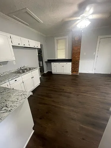 319 Iowa Ave Photo 1