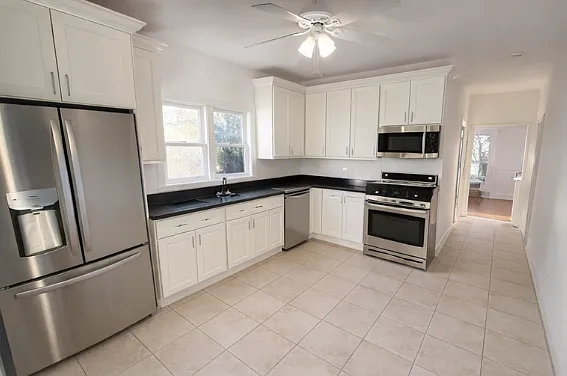 90 N Spring St #2 — Photo 1