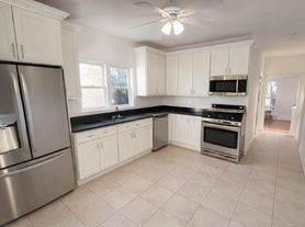 90 N Spring St, Bloomfield, NJ