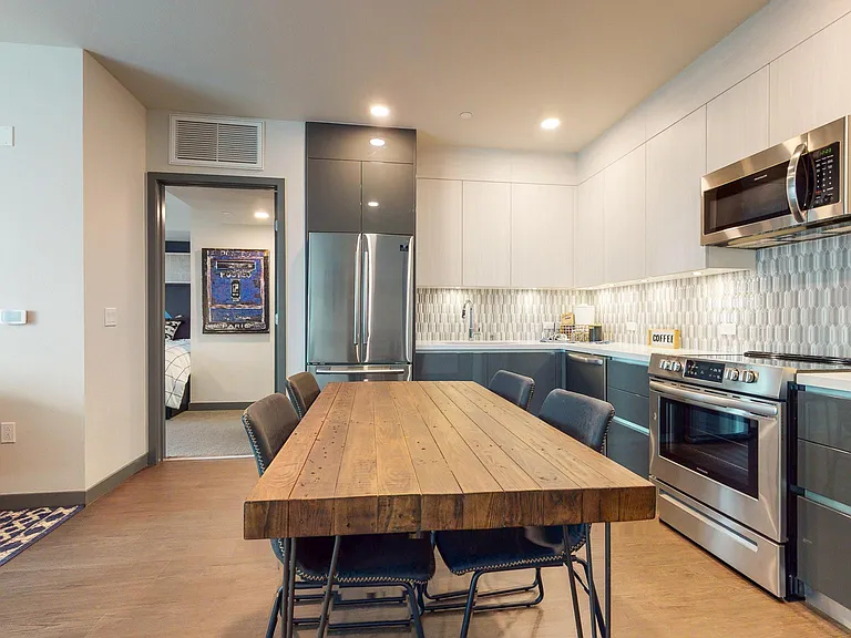 Aspire Northridge — Photo 9