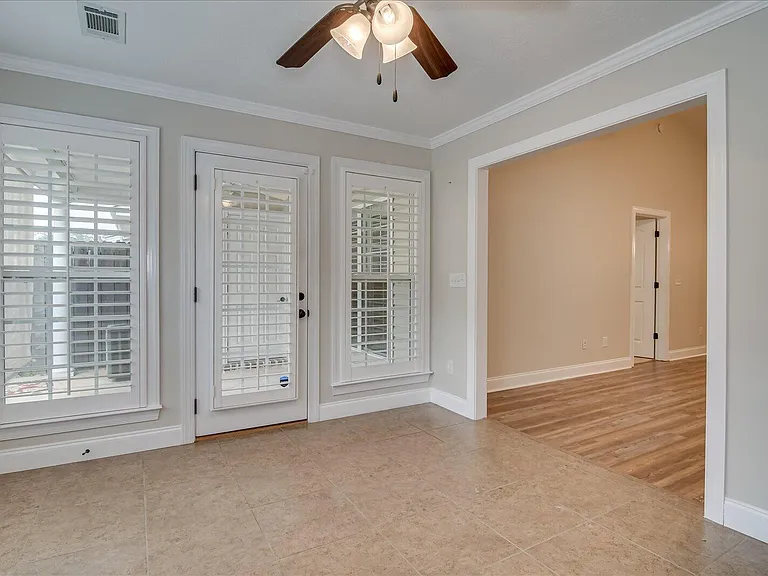 115 Redglobe St — Photo 13