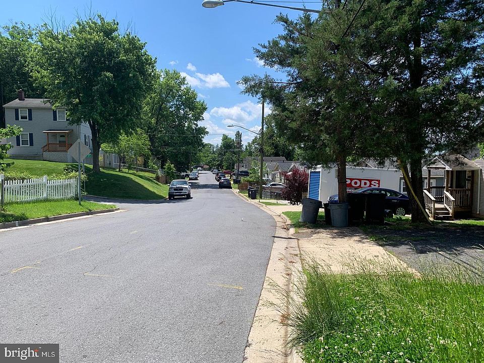 2nd image of 6404 57th Ave