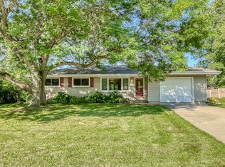 W183N8949 Maryhill Dr, Menomonee Falls, WI
