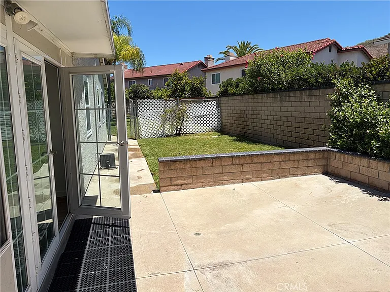 620 Sky Ct — Photo 24