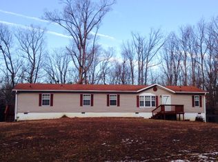 1572 Flat Iron Rd, Montross, VA 22520