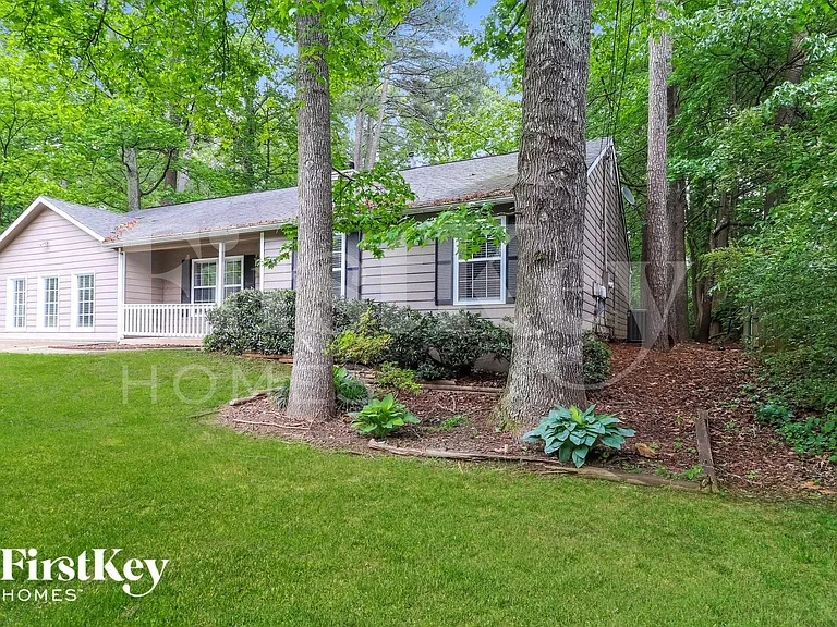 1456 Chaseway Cir — Photo 2