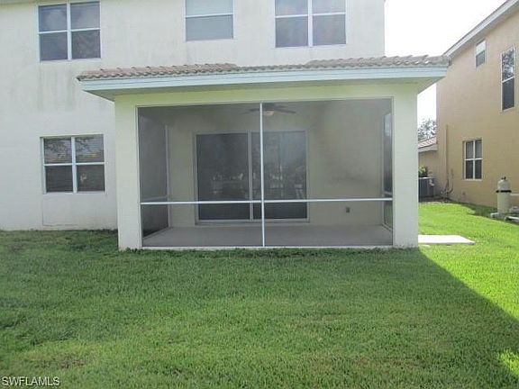 3rd image of 2688 Sunset Lake Dr