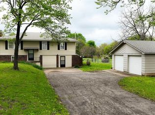 307 N 16th St, Louisburg, KS 66053