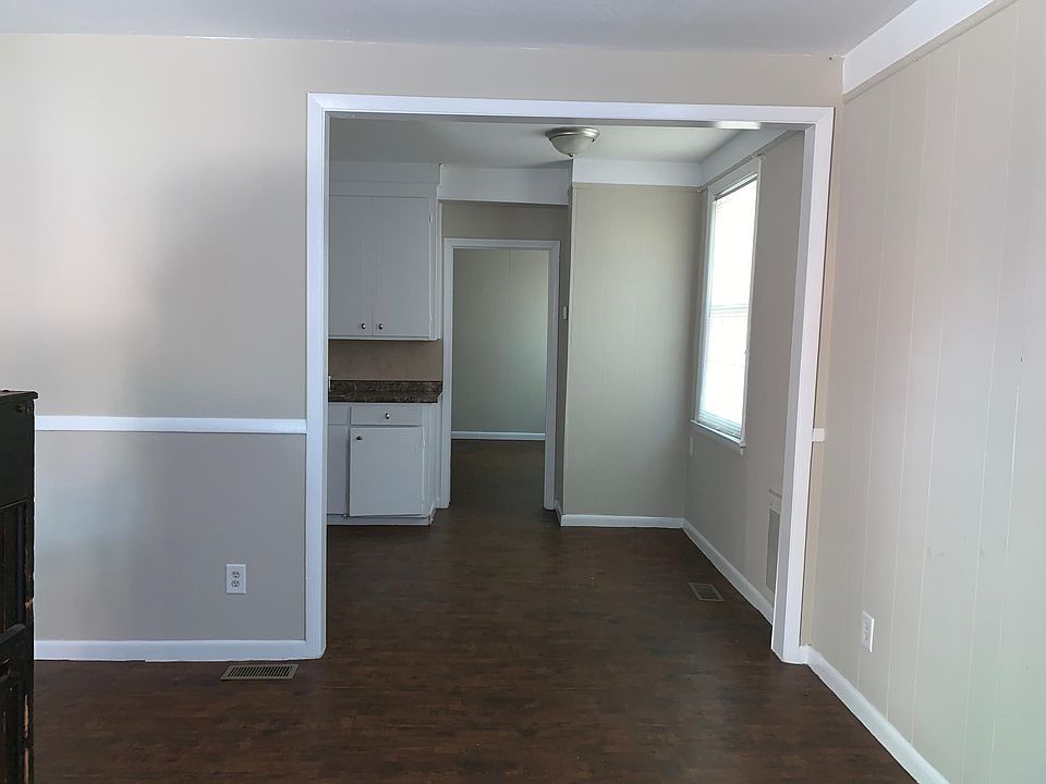 1st image of 215 S Main St APT 106