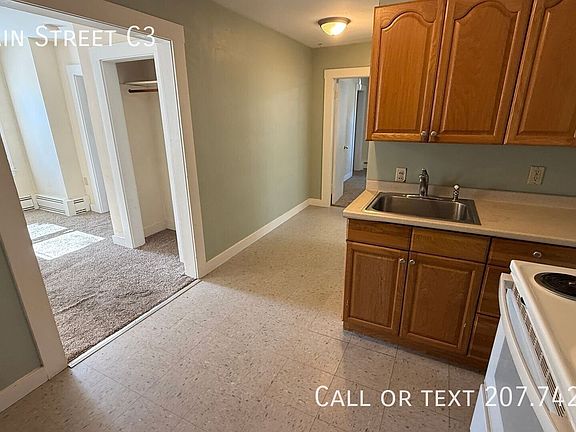 2nd image of 70 Main St APT C3