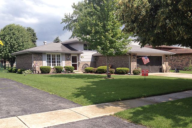 1st image of 517 S Manor Dr