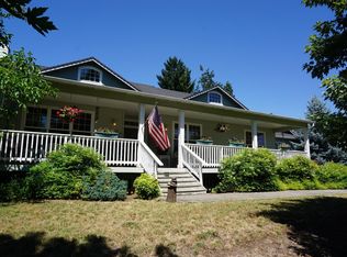 109 Orchard Ln, Shady Cove, OR 97539