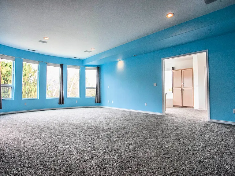 Primary suite