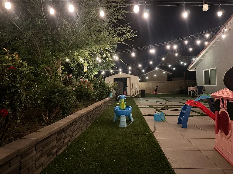 1833 Einstein St — Photo 38