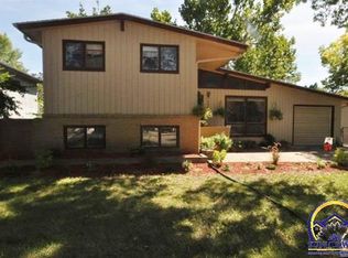 4825 SW 30th St, Topeka, KS 66614