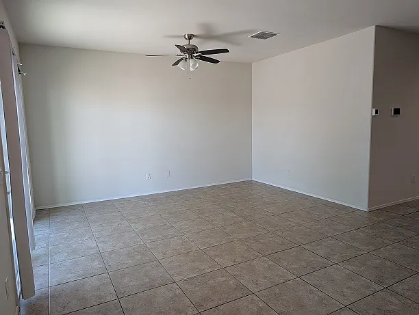 36488 W Barcelona Ln — Photo 9