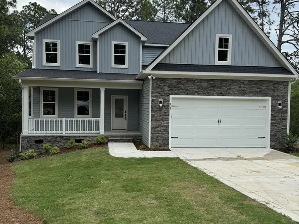 102 Tiverton Court, West End, NC 27376