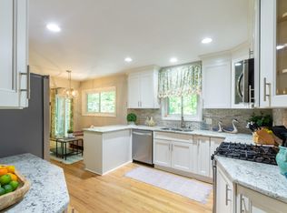 570 Elden Dr, Sandy Springs, GA 30342