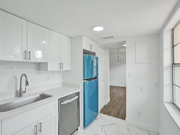 4th image of 4191 NW 41st St APT 117