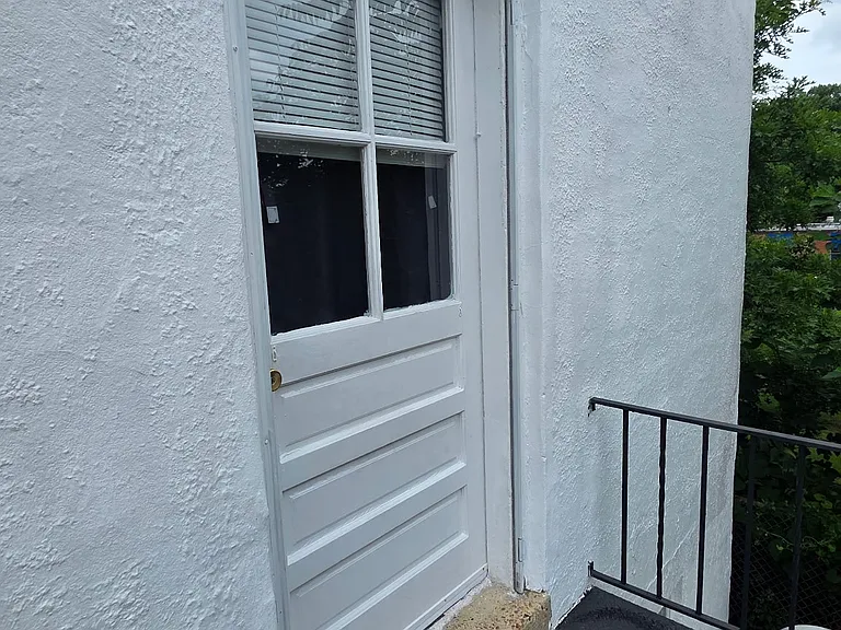 200 Benton Ave #2 — Photo 2