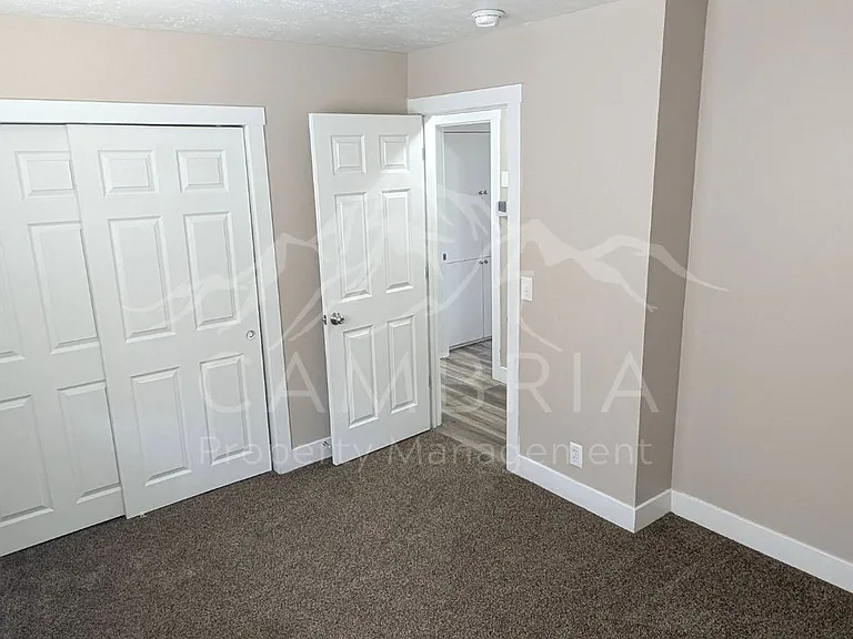 8311 S Hayes St — Photo 11
