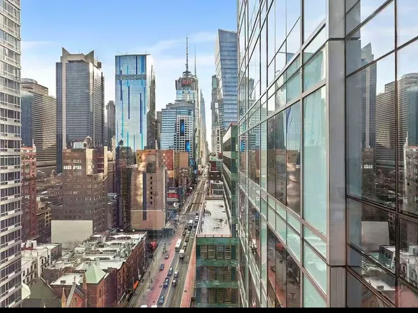 350 West 42nd Street image 7 of 13