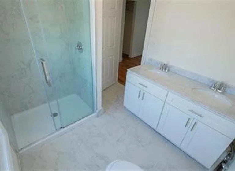 38 N Iowa Ave #2 — Photo 7