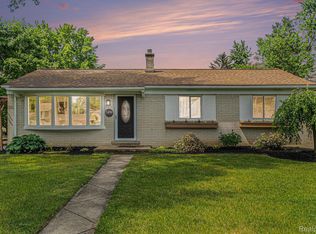 3490 Levee St, Waterford, MI