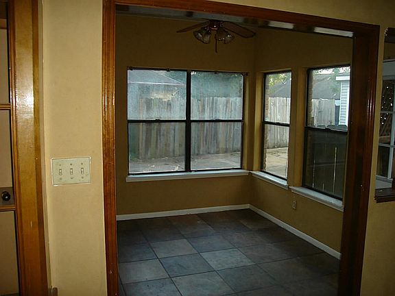 3rd image of 15411 Monte Vista Dr
