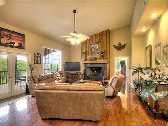 4th image of 1931 Bouldercrest Dr