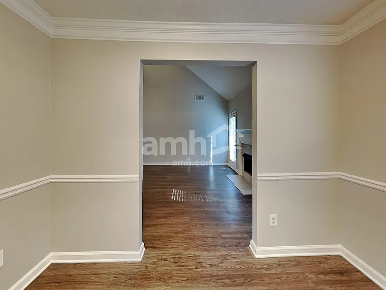 1225 Stephens Pond Vw — Photo 6