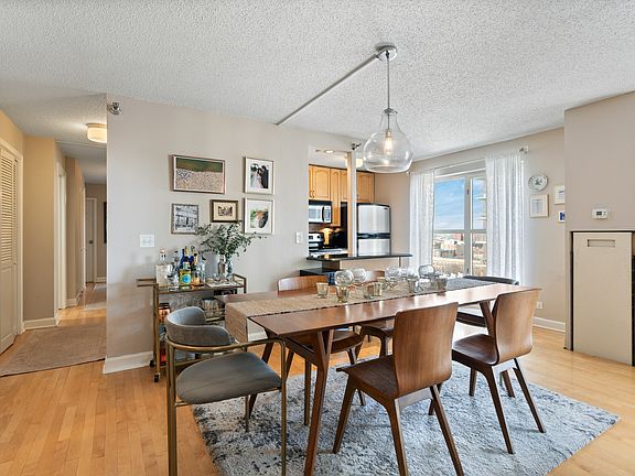 2nd image of 1212 N Lasalle St #1206