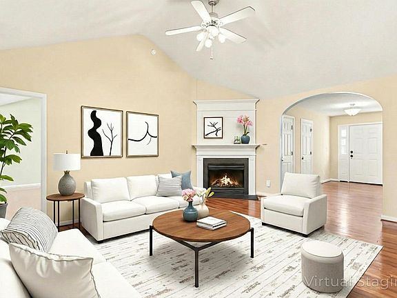 4th image of 5017 Casland Dr