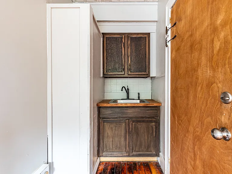 227 Saratoga Ave #3 — Photo 10