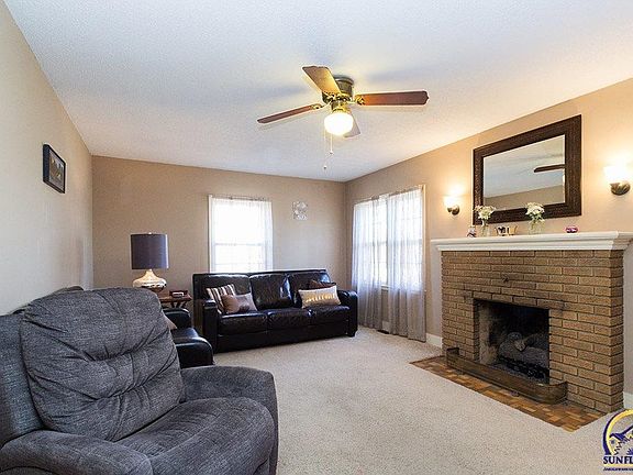 3rd image of 3325 NW Topeka Blvd