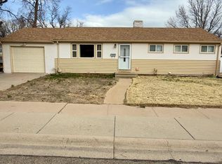 1620 Comanche Rd, Pueblo, CO 81001