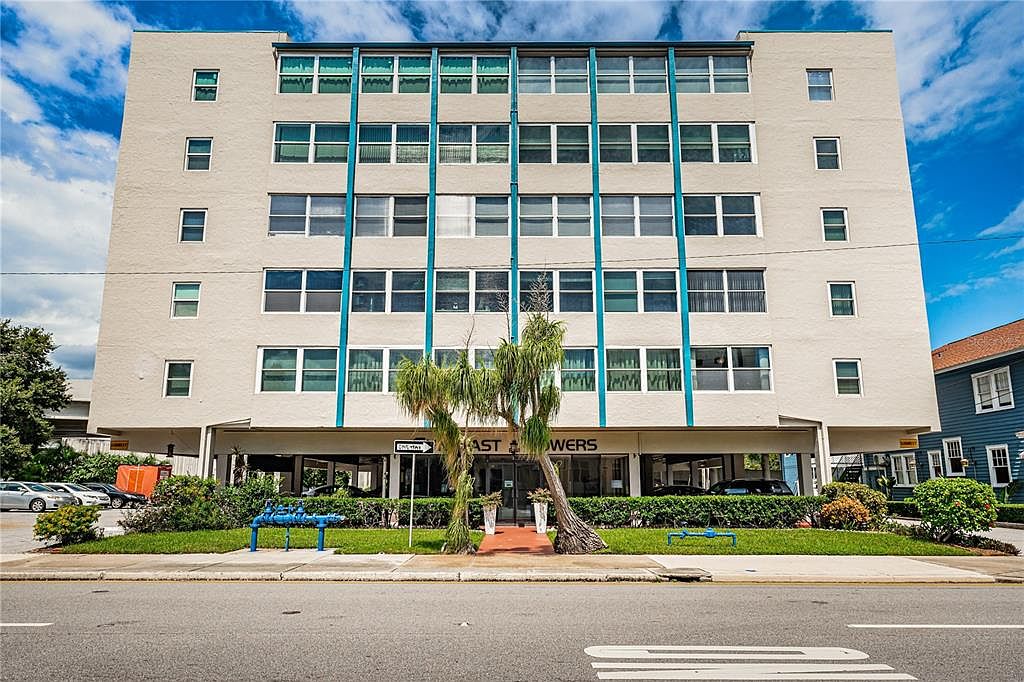 841 4th Ave N APT 33, Saint Petersburg, FL 33701 | MLS #U8211107 | Zillow