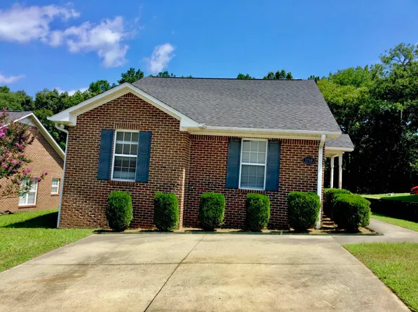1730 Cobblestone Ln SE, Cullman, AL 35055