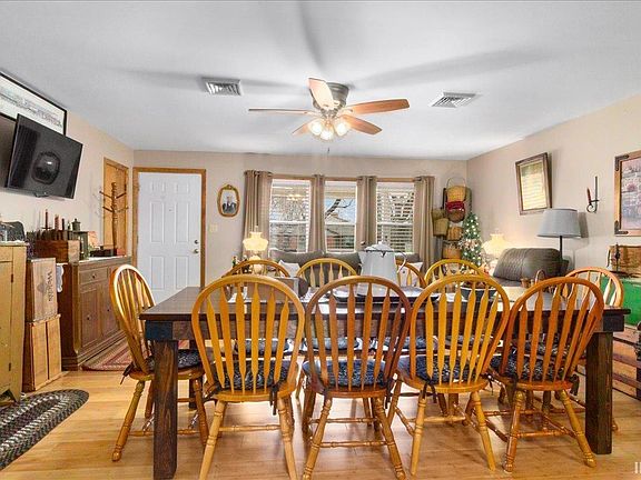 4th image of 115 S Broadview Circle Dr