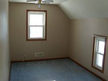 3rd image of 128 Leroy Ave