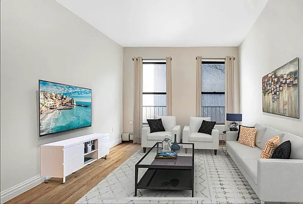 Rented by Oxford Property Group | media 19