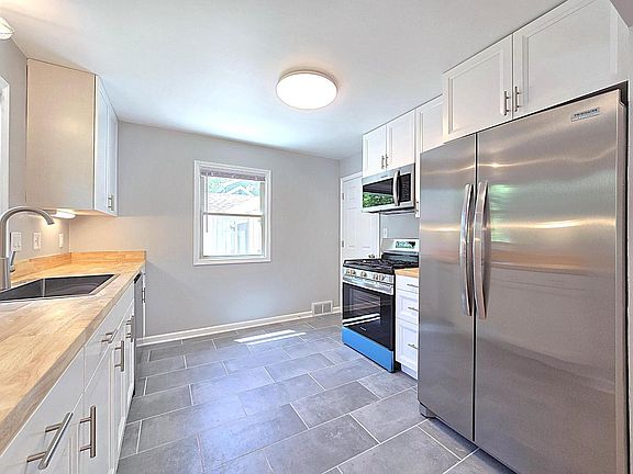 2nd image of 4445 S Burrell STREET