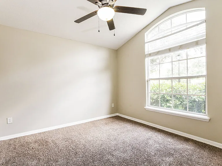 1660 Ashland Trl — Photo 14