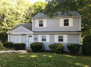 14 Gayle St, Woburn, MA 01801